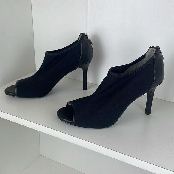 Tahari Charm Stretch Fabric Open Toe Booties 6.5 - Picture 2 of 9